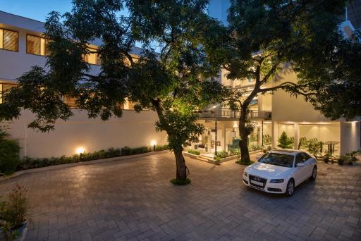 Time Square Boutique Hotel & Spa - Housity
