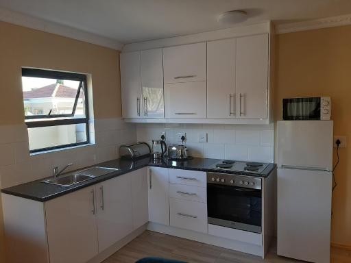 Shalom Self catering - Housity