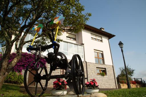 El Roxu Apartamentos - Housity