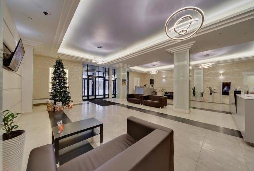 Crystal Hotel - Housity