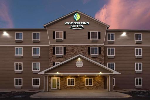 WoodSpring Suites Odessa - Housity