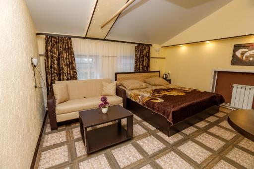 Sitara Hotel - Housity