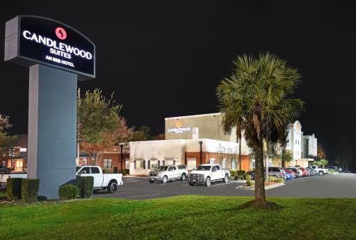 Candlewood Suites Sumter by IHG - Housity