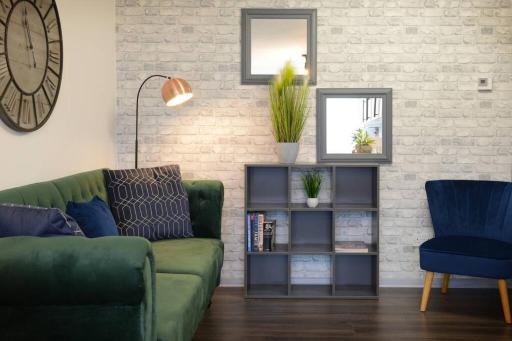 Canterbury Comfy 6 Bed House with Hot Tub - Entire House - Housity