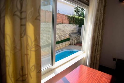 Room in BB - Have a great vacational experience by staying in this Nobilis Double Room - Housity