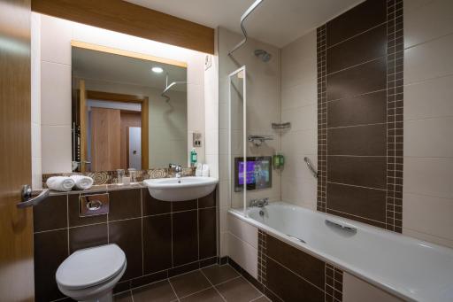 Belmore Court & Motel - Housity