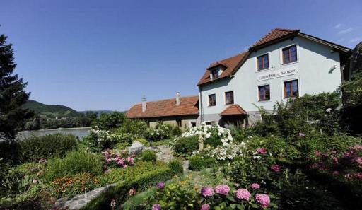 Winzerhof - Gästehaus Stöger - Housity