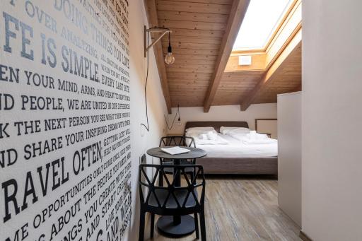 Stay COOPER l Goethe Guesthouse - Housity