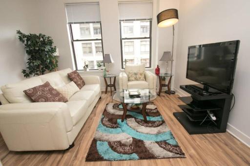 BRAND NEW 1BR 1BA BY RITTENHOUSE, DOORMAN W/D!!! - Housity