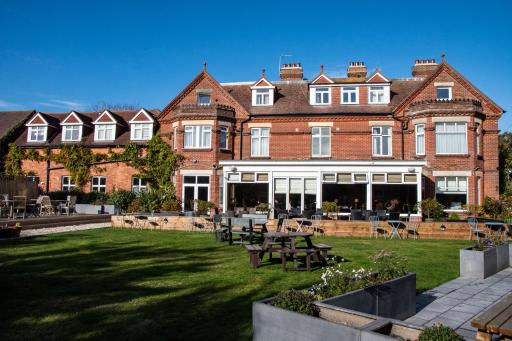 The Cliff House Hotel - Housity