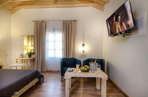 Zimer Baronita - Housity
