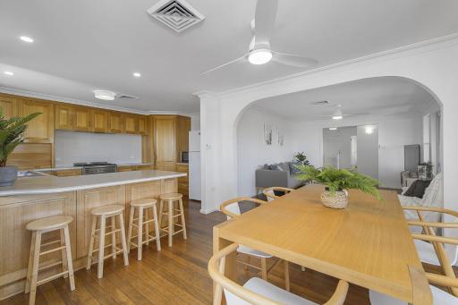 East Point Holiday Home - Housity
