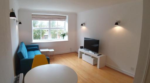 BookedUK: Cheerful 1 Bed Apartment - Sawbridgeworth - Housity