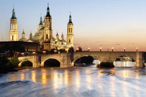 Zaragoza y sus 2 catedrales - Housity