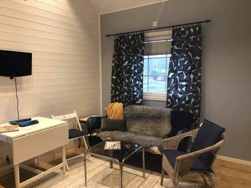 Strandnära Stuga Vänersnäs - Housity