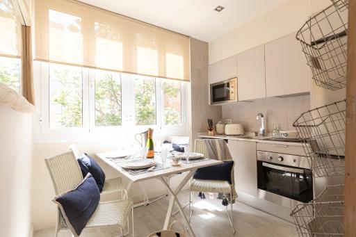 Chic Apartments Barcelona - Housity
