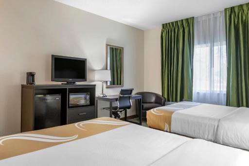 Quality Inn & Suites - Housity