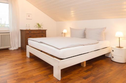 Moderne Ferienwohnung in der Natur - 3 Schlafzimmer & 1,5 Bäder - Housity