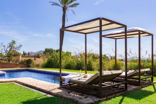 Spacious villa in Sant Llorenc 230 m² private pool sea view - Housity