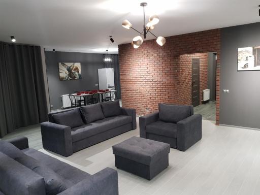 Uzhorod 3 room lovely house - Housity