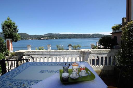 The Beach Indipendent Apartment View Lake - Housity