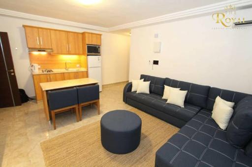 Royal Luxury Apartments & Studios - Housity