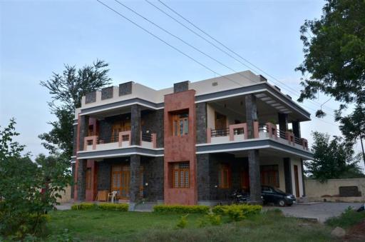 The Royale Country Retreat - Housity