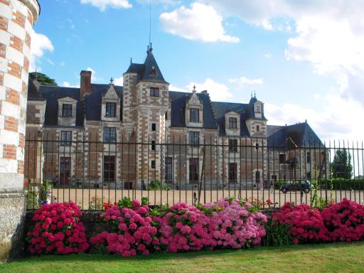 Appartement confortable avec jardin et piscine à Vernou-sur-Brenne - Housity