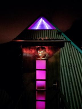 Pyramid - Housity