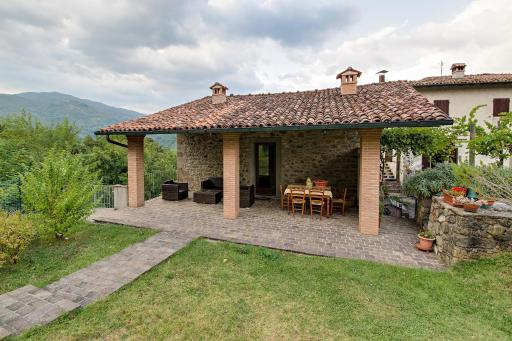 Comfortable house with pool in Castelnuovo di Garfagnana - Housity