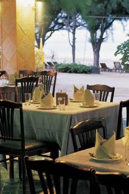 Samroiyod Holiday Resort - Housity