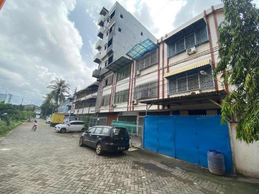 Bulusaraung Homestay Makassar - Housity