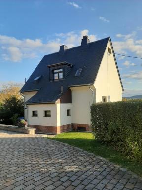Haus mit Ausblick 3 Schlafzimmer - Housity