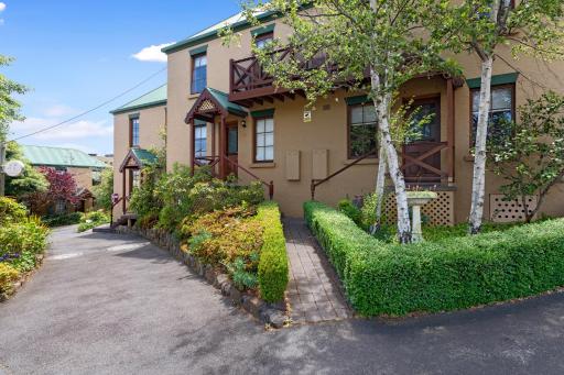 Hideaway on George - Housity