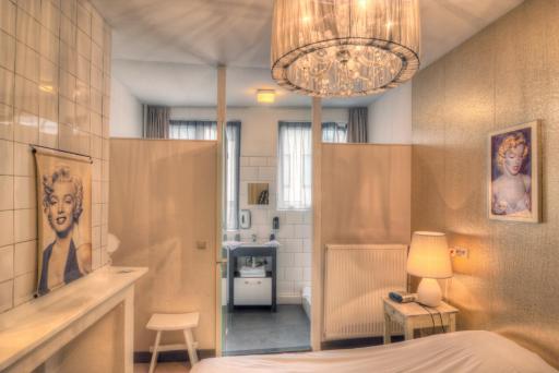 Hotel Urban Dreams - Housity