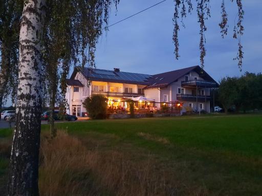 Chambtaler Hof - Housity