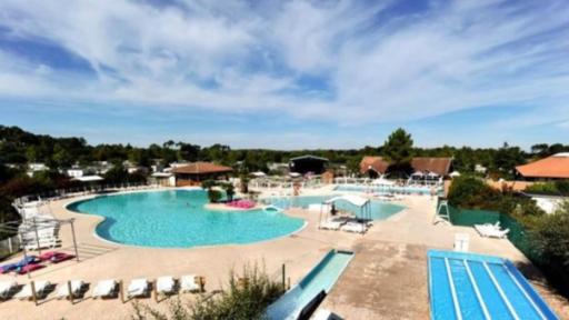 Mobilhome dans un village 4* - Housity