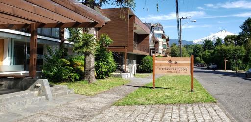 Hotel Costanera Pucón - Housity
