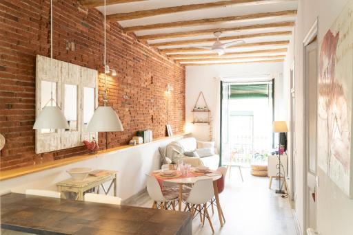 Apart luminoso, céntrico y a 2 min de la playa - Housity