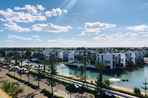 Eden Island Apartment with a View - Housity