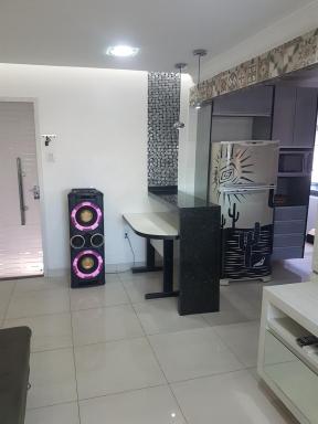 APARTAMENTO ACONCHEGANTE NO CENTRO de Petrolina todo CLIMATIZADO com 4 quartos área gourmet e Wi-fi 300MB - Housity