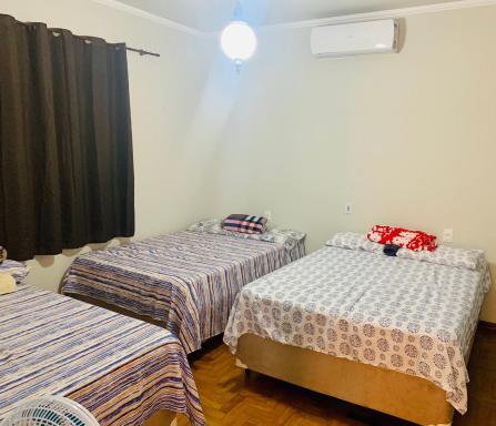 Casa Familiar Proença 15 solteiros ou 21 se 2 nas camas de casais - Housity