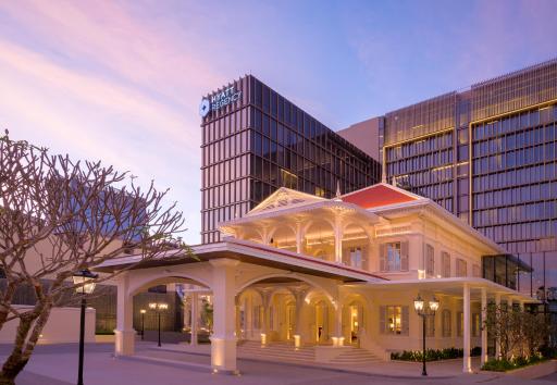 Hyatt Regency Phnom Penh - Housity