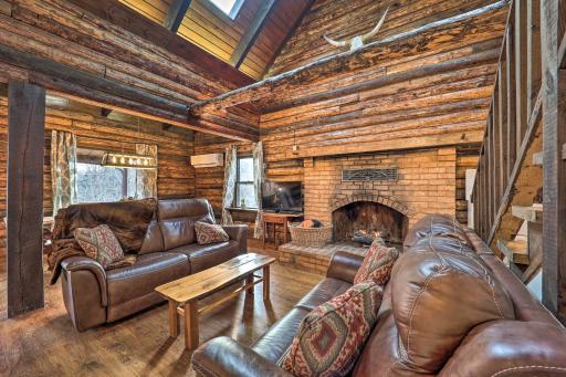 Relaxing Retreat with Private Dock on Claytor Lake! - Housity