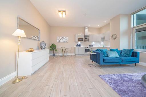 Most central located luxury 1bd - Housity