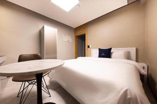 Cheonan A One Hotel - Housity