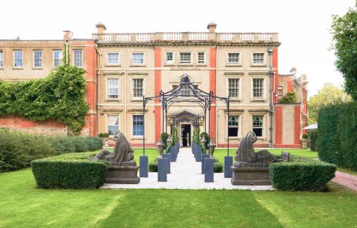 The Elms Hotel & Spa - Housity