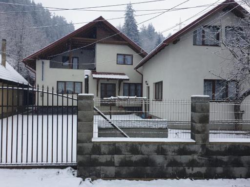 Casa Tucan Toplita - Housity