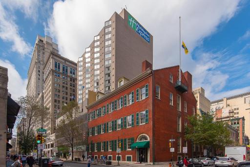 Holiday Inn Express Philadelphia-Midtown, an IHG Hotel - Housity