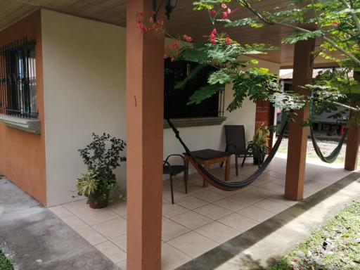 Cahuita Lodge - Housity